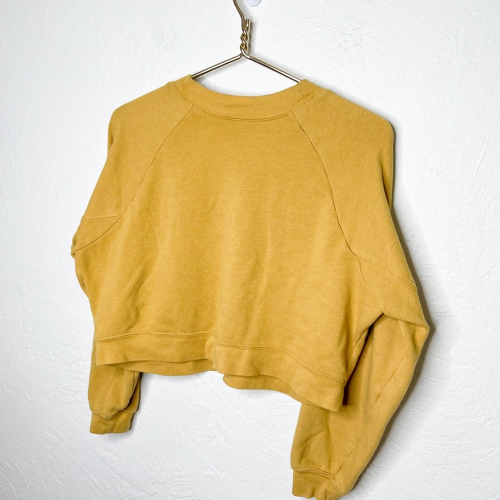 Rawhide Cycles | Rawhide Rodeo Queen Crop Crewneck Medium - Picture 7 of 8